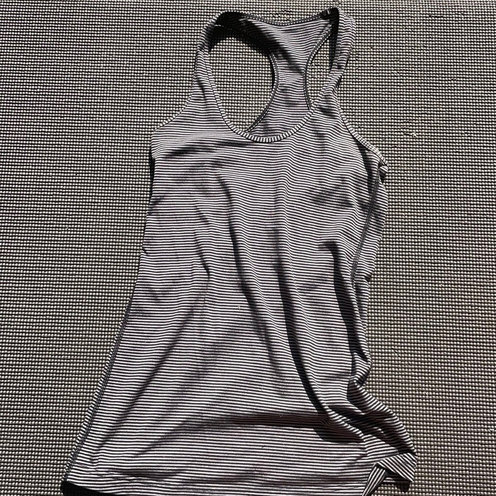 Lululemon tank top- size 6
